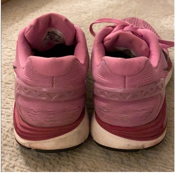 NIKE pink Luna run glide 5 sneakers Sz 9.5 Women’s Runners - Picture 5 of 7